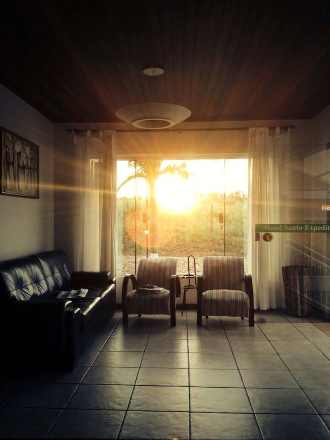 Hotel Santo Expedito Ижуи Екстериор снимка